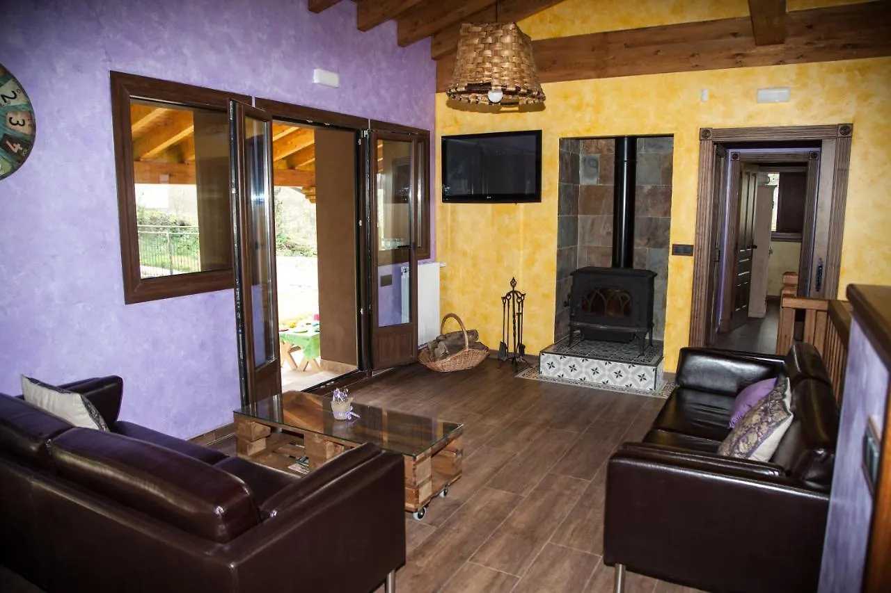 Farm stay Casa Rural El Ribero I Llanteno